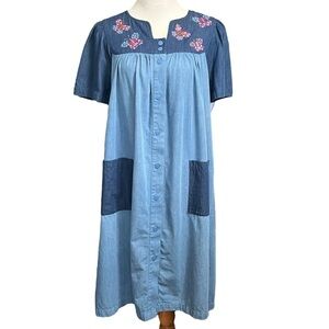 Go Softly Patio Dress with Embroidered Butterflies Size Small